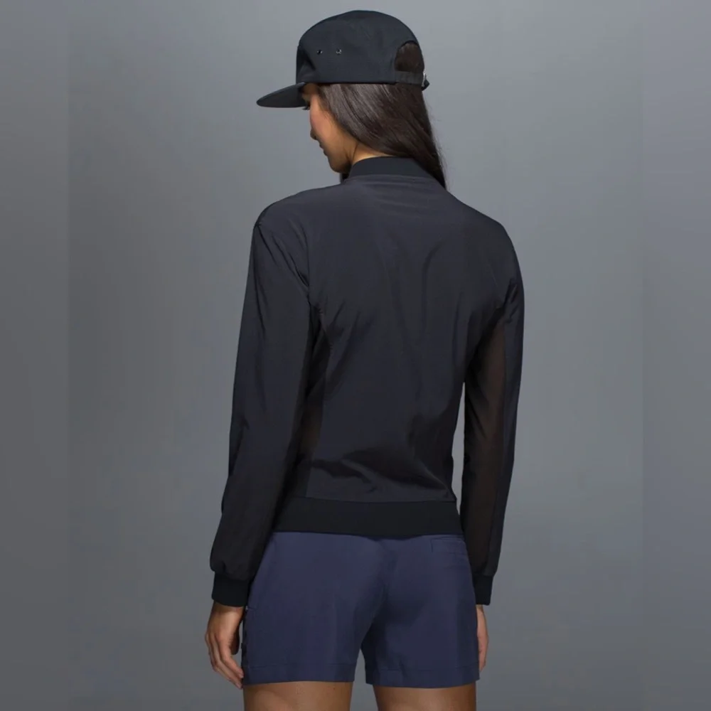 Lululemon Noir Jacket
